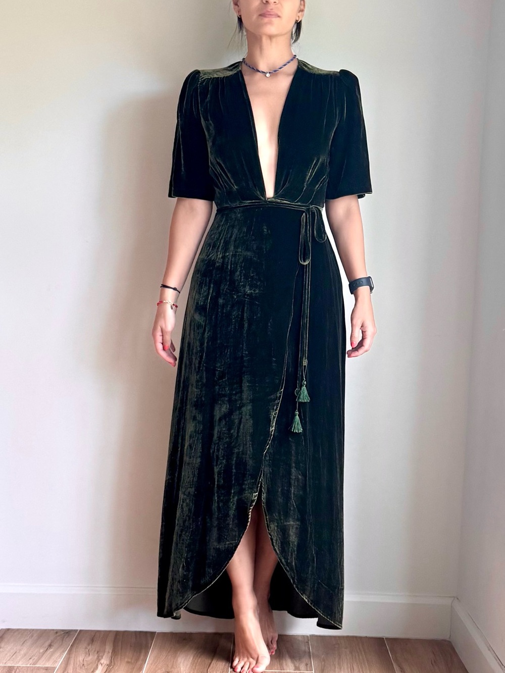 Reformation Analynne Velvet Wrap Dress Artichoke Green Midi High Slit - Picture 4 of 7